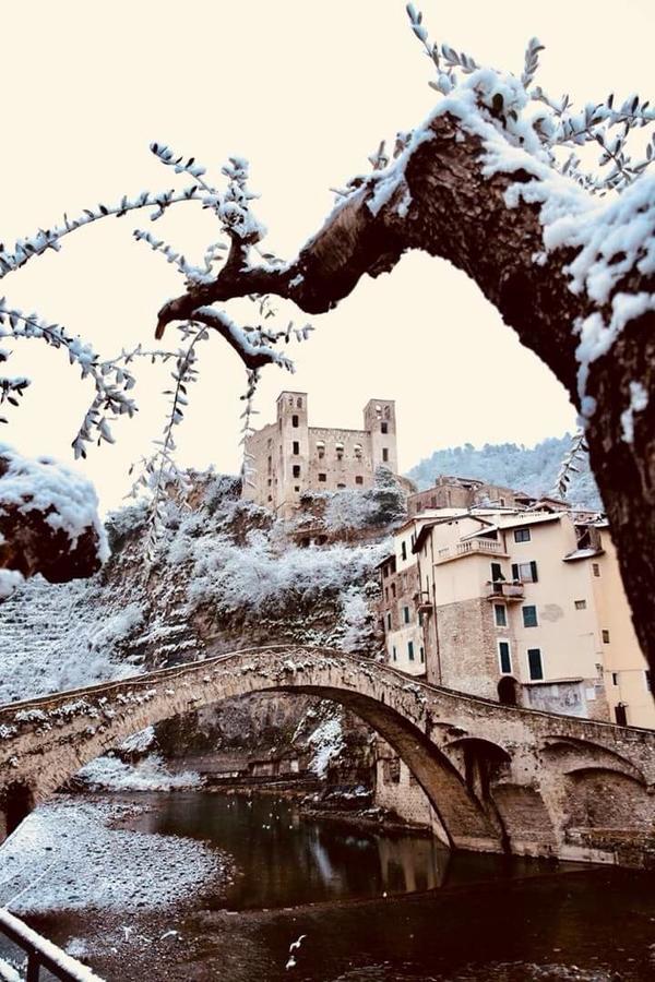 Ferienwohnung Il Ruscello Dolceacqua Exterior foto